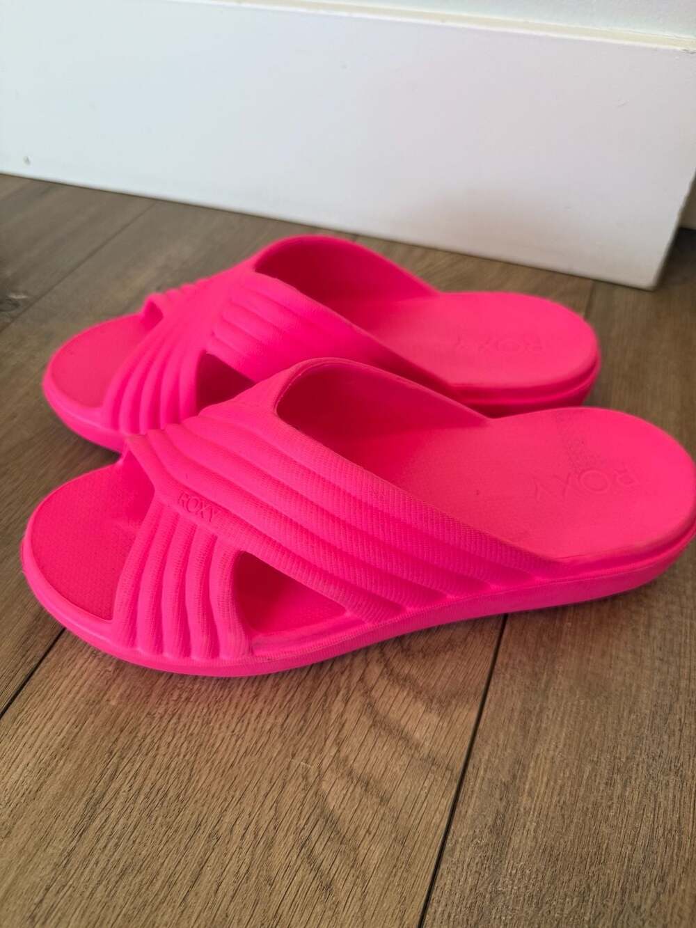 Roxy Rivie Neon Pink Criss Cross EVA Slide Sandals